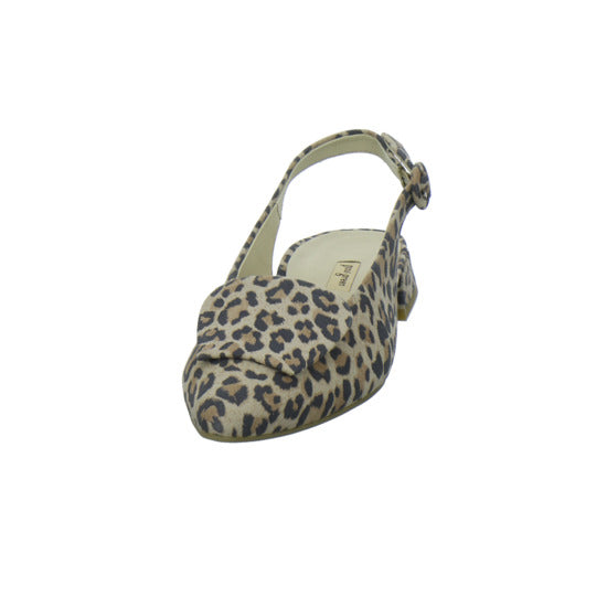 Paul Green Sling animal
