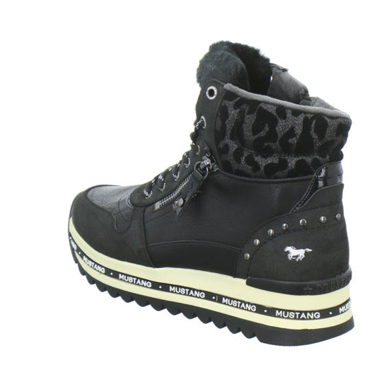 Mustang Stiefel ungefüttert Schwarz - 360° Ansicht