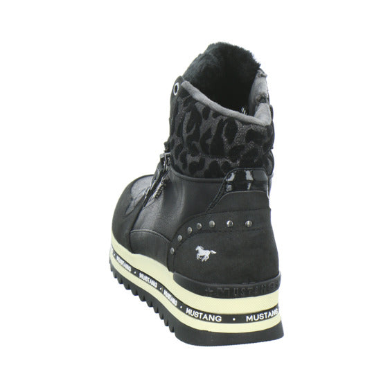 Mustang Stiefel ungefüttert Schwarz - 360° Ansicht