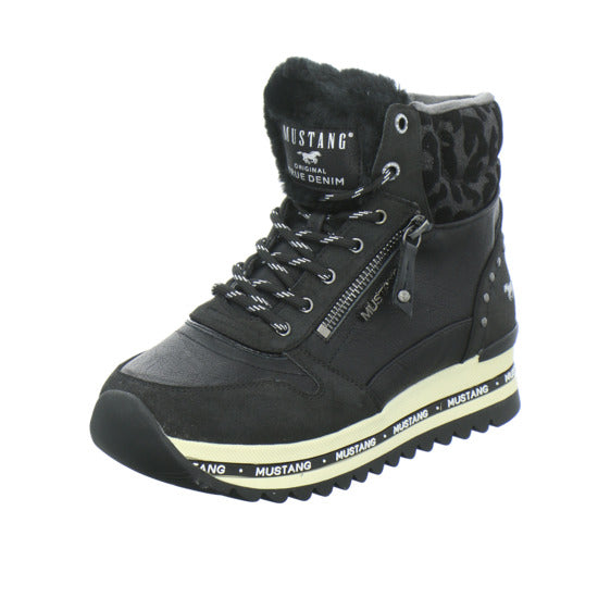 Mustang Stiefel ungefüttert Schwarz - 360° Ansicht