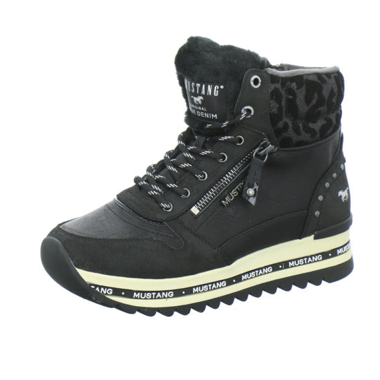 Mustang Stiefel ungefüttert Schwarz - 360° Ansicht