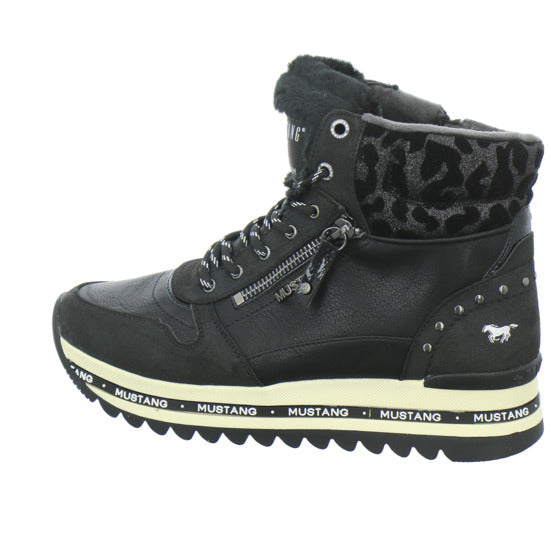 Mustang Stiefel ungefüttert Schwarz - 360° Ansicht